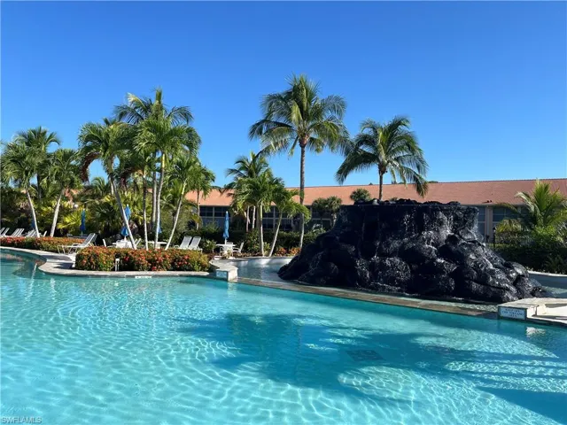 6810  Beach Resort  DR, Naples, FL 34114