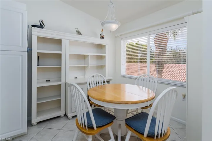 6810  Beach Resort  DR, Naples, FL 34114