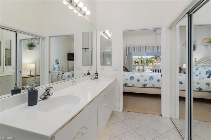 6810  Beach Resort  DR, Naples, FL 34114