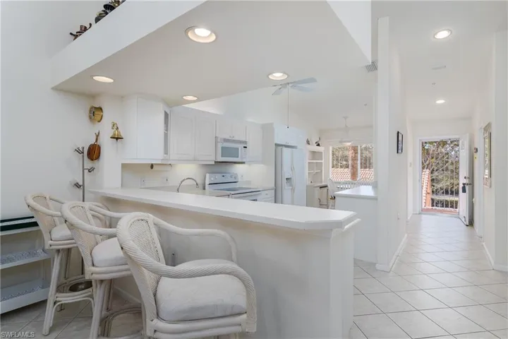 6810  Beach Resort  DR, Naples, FL 34114