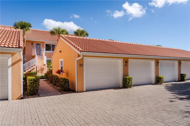 6810  Beach Resort  DR, Naples, FL 34114