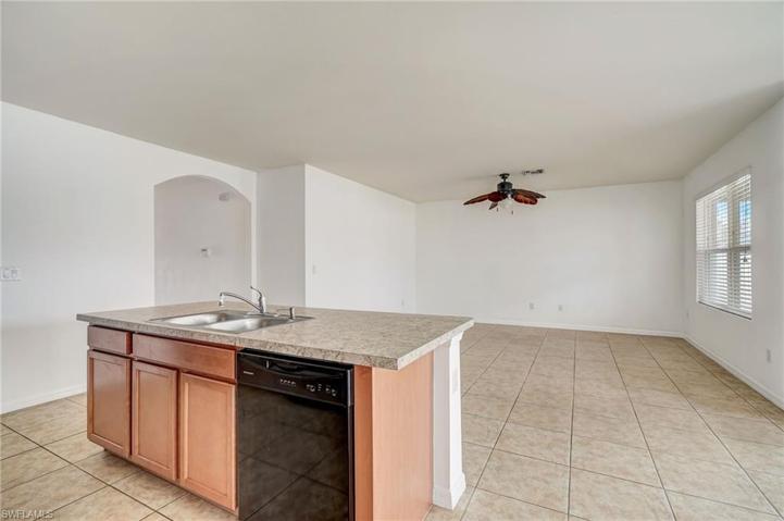 2709 SW 4th PL, CAPE CORAL FL 33914