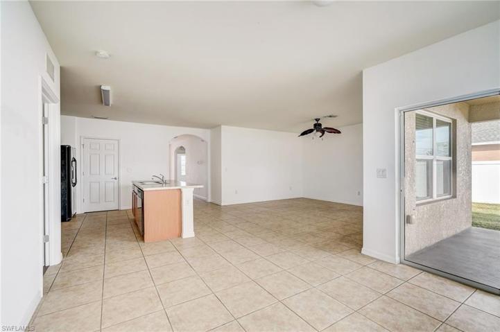 2709 SW 4th PL, CAPE CORAL FL 33914