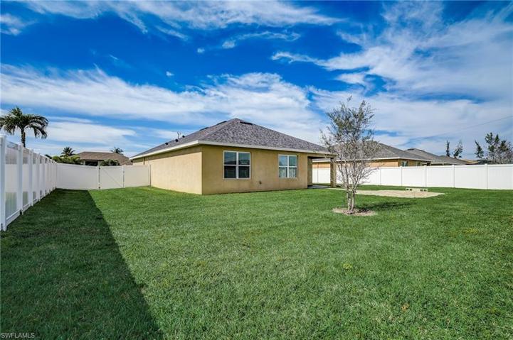 2709 SW 4th PL, CAPE CORAL FL 33914