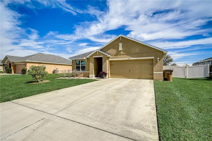 2709 SW 4th PL, CAPE CORAL FL 33914