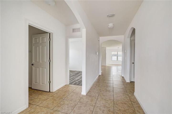 2709 SW 4th PL, CAPE CORAL FL 33914