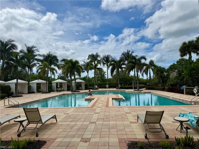 1050  Borghese  LN, Naples, FL 34114