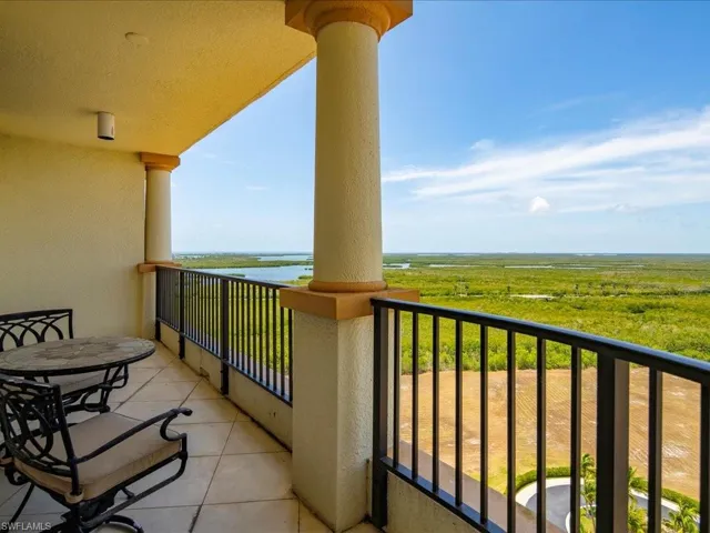 1050  Borghese  LN, Naples, FL 34114