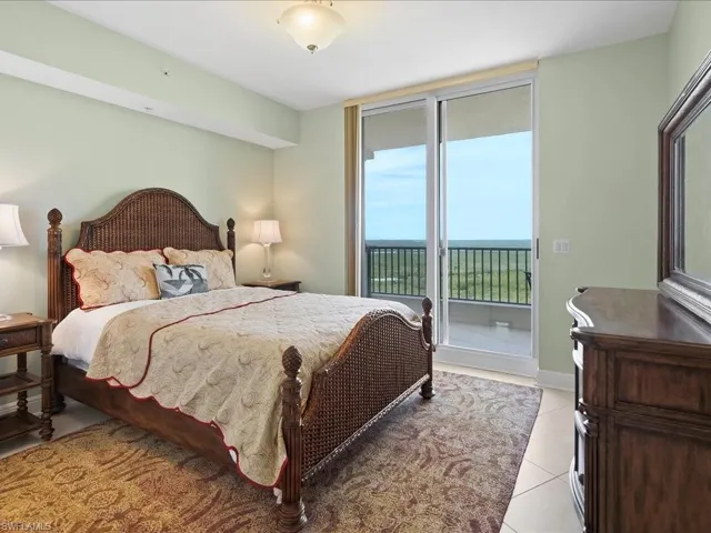 1050  Borghese  LN, Naples, FL 34114