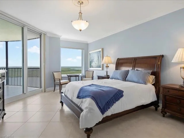 1050  Borghese  LN, Naples, FL 34114