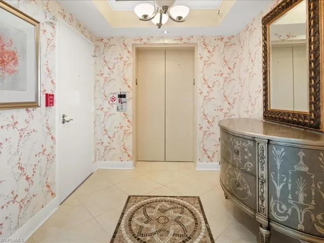 1050  Borghese  LN, Naples, FL 34114
