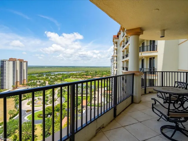 1050  Borghese  LN, Naples, FL 34114