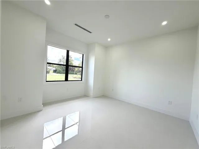 2514 56th Ave Ne, Naples, Florida 34120