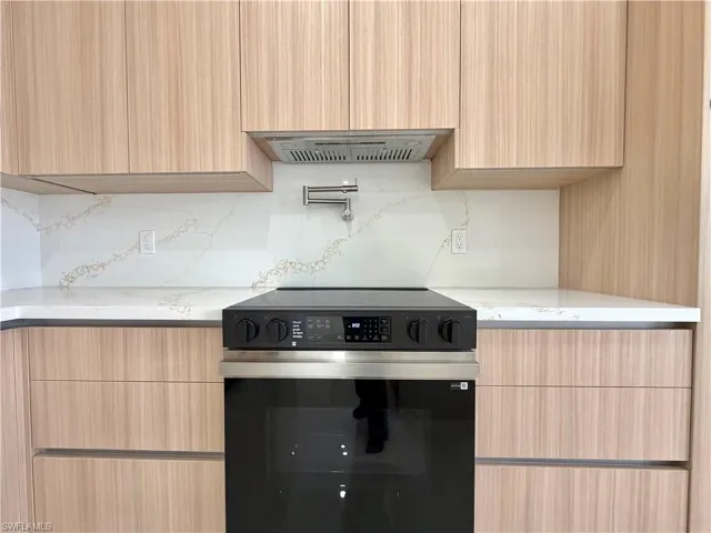 2514 56th Ave Ne, Naples, Florida 34120