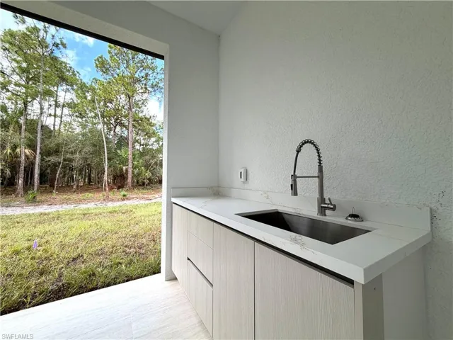 2514 56th Ave Ne, Naples, Florida 34120