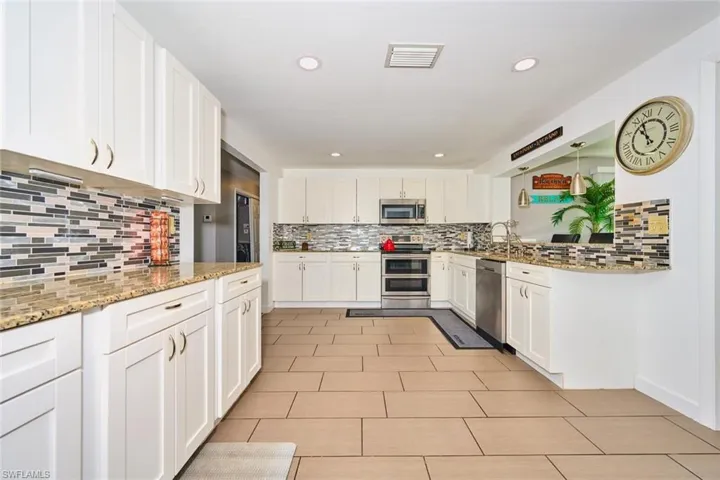 2212 Crystal Dr, Fort Myers, Florida 33907