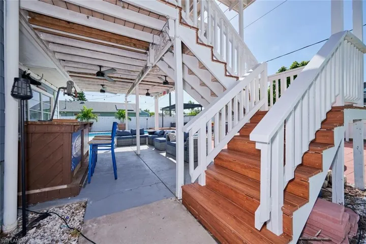 2212 Crystal Dr, Fort Myers, Florida 33907