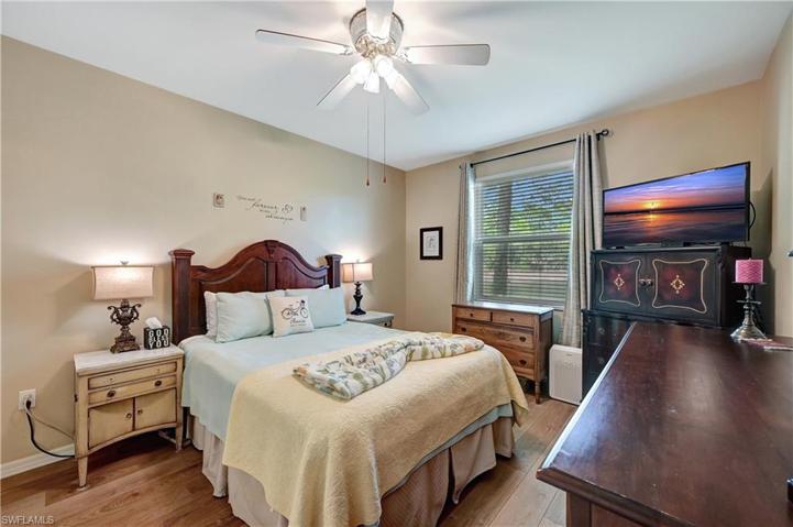 411 Valerie WAY # 101, NAPLES FL 34104