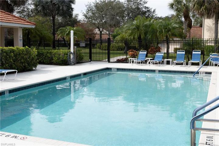 411 Valerie WAY # 101, NAPLES FL 34104