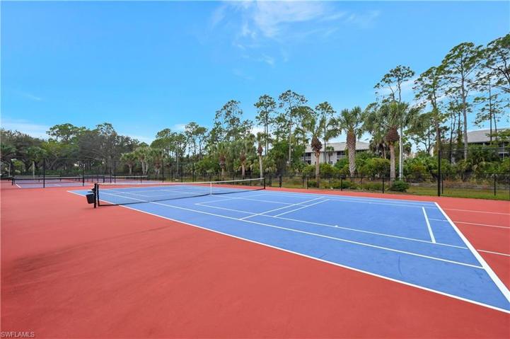 411 Valerie WAY # 101, NAPLES FL 34104