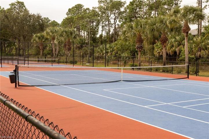 411 Valerie WAY # 101, NAPLES FL 34104