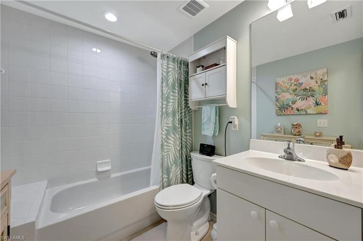 411 Valerie WAY # 101, NAPLES FL 34104