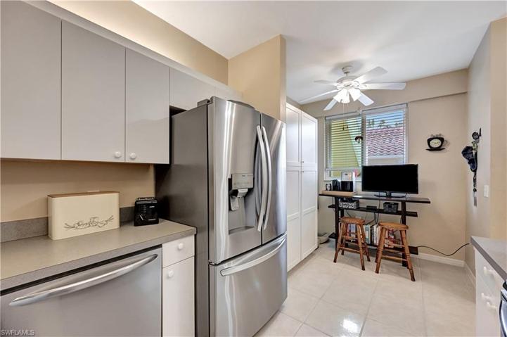 411 Valerie WAY # 101, NAPLES FL 34104