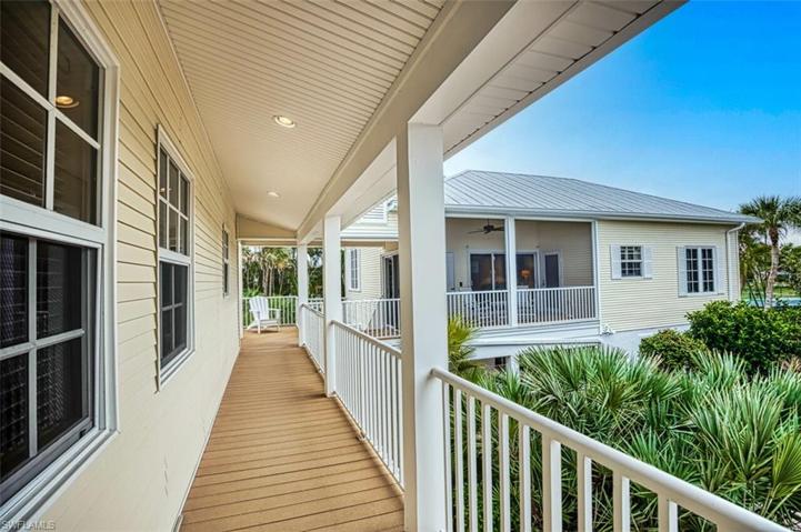 Covered Deck to Guest House