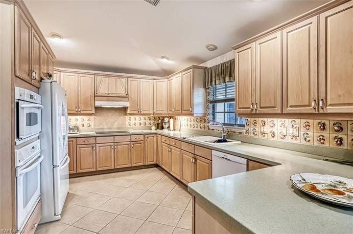 Abundance of Storage and Counter Space