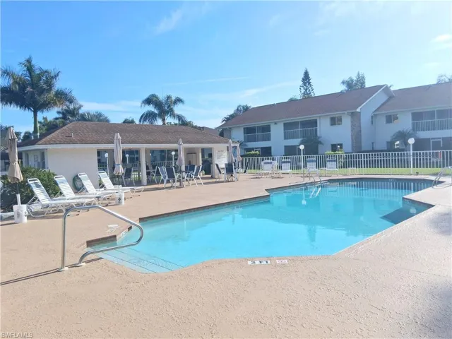 59 Camelot Gardens Blvd 109, Lehigh Acres, Florida 33936