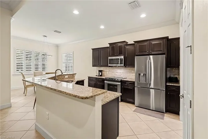 10534 Yorkstone Dr, Bonita Springs, Florida 34135