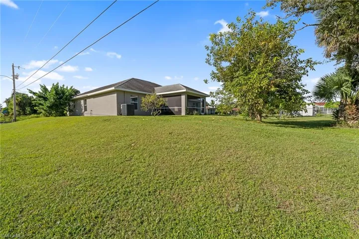 2409 Edgewater Way, Lehigh Acres, Florida 33036