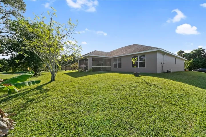 2409 Edgewater Way, Lehigh Acres, Florida 33036