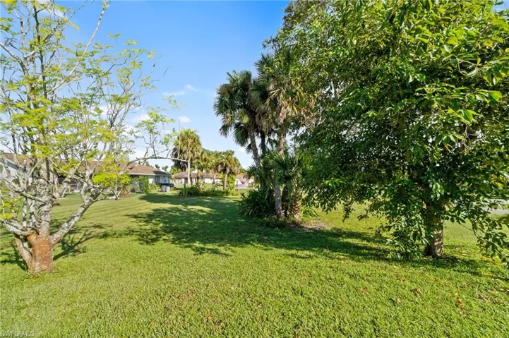 2409 Edgewater Way, Lehigh Acres, Florida 33036