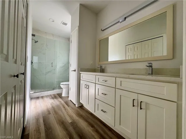 3235  Cypress Glen  WAY, Naples, FL 34109