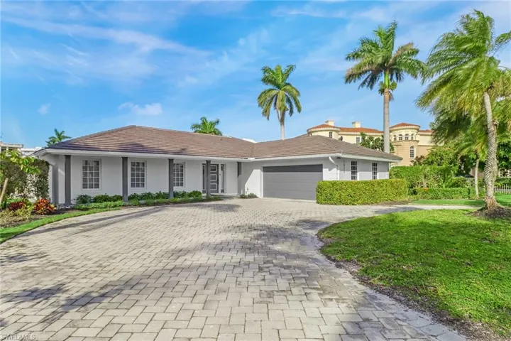 1823 Hurricane Harbor Ln, Naples, Florida 34102