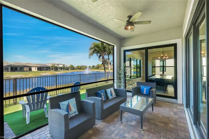9469 Greenleigh Ct, Naples, Florida 34120