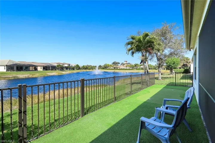 9469 Greenleigh Ct, Naples, Florida 34120