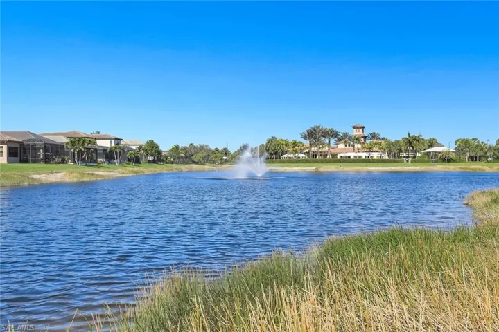 9469 Greenleigh Ct, Naples, Florida 34120