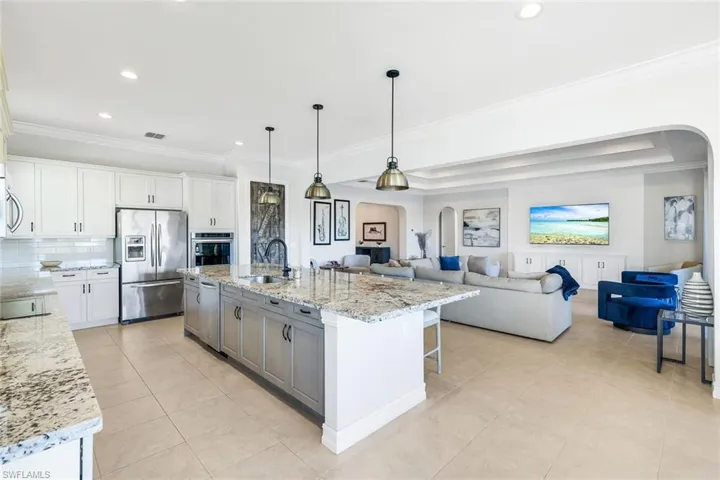 9469 Greenleigh Ct, Naples, Florida 34120