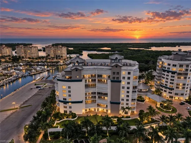 13665 Vanderbilt Dr 301, Naples, Florida 34110