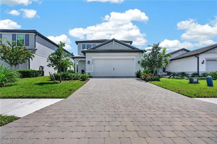 5823 Silverside Pine Ct, Bradenton, Florida 34211
