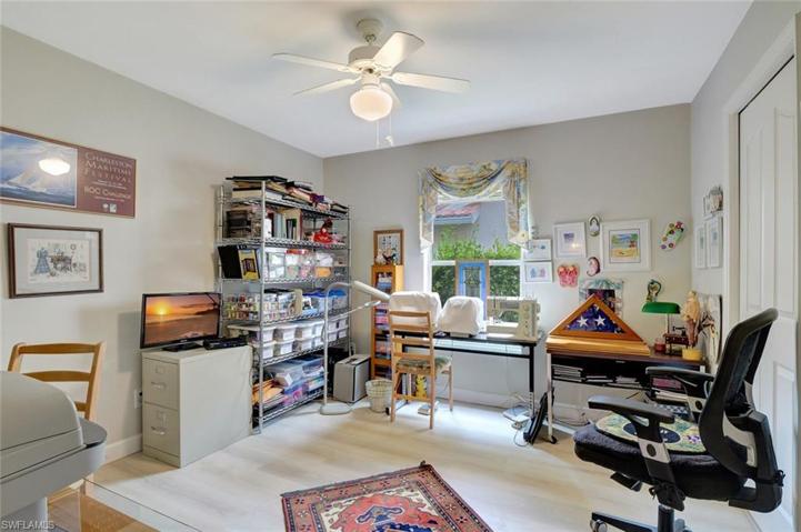 2nd bedroom/workroom
