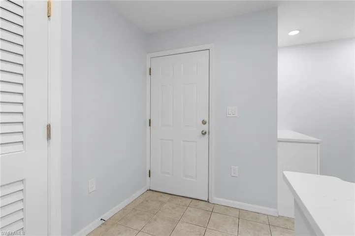 15440  Bellamar  CIR, Fort Myers, FL 33908