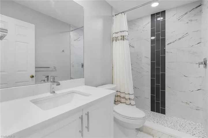 15440  Bellamar  CIR, Fort Myers, FL 33908