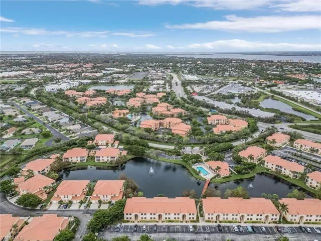 15440  Bellamar  CIR, Fort Myers, FL 33908