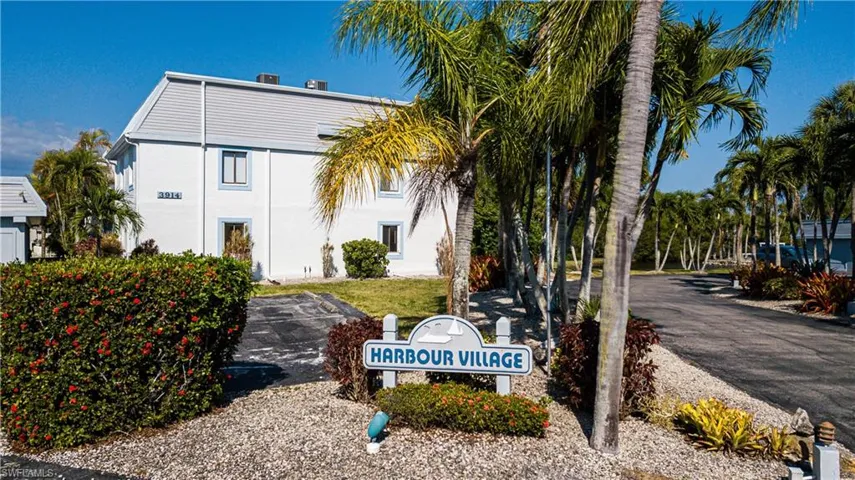 3914 Orange Grove Blvd 1, North Fort Myers, Florida 33903