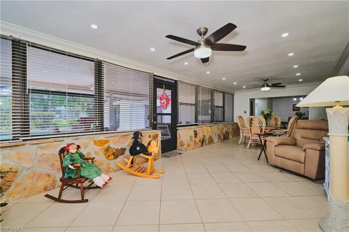 Enclosed Lanai/Florida Room (indoor).