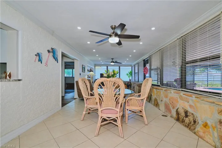 Enclosed Lanai/Florida Room (indoor)