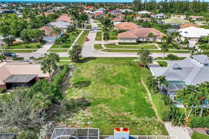 501 Elk CIR, MARCO ISLAND FL 34145